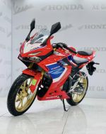 Honda CBR 150R Màu Đỏ Vành Vàng   (Xe mới 100%)