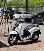 Scoopy 2025 trắng vương miện mới 100%