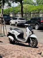 Scoopy 2025 trắng vương miện mới 100%
