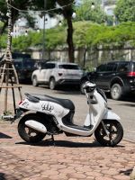 Scoopy 2025 trắng vương miện mới 100%