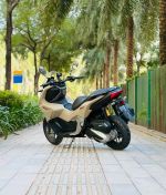 Honda ADV 160 2025  Màu Kem Xe lăn bánh 120km chưa đăng ký
