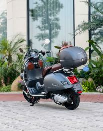 Vespa GTS 300 2021 thu hồi biển
